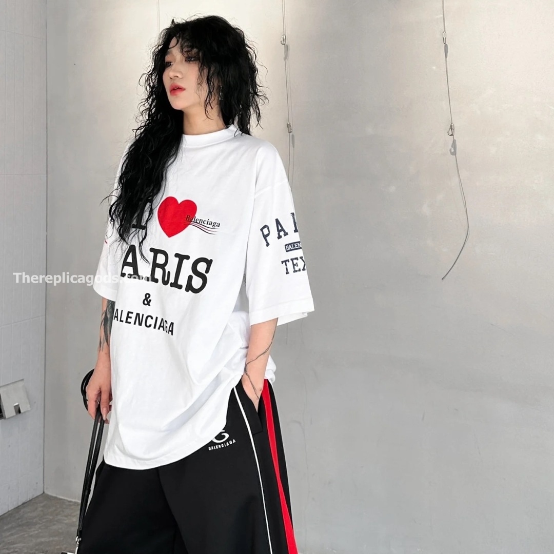 OVERLAYER POLITICAL CAMPAIGN T-SHIRT IN WHITE - TP594