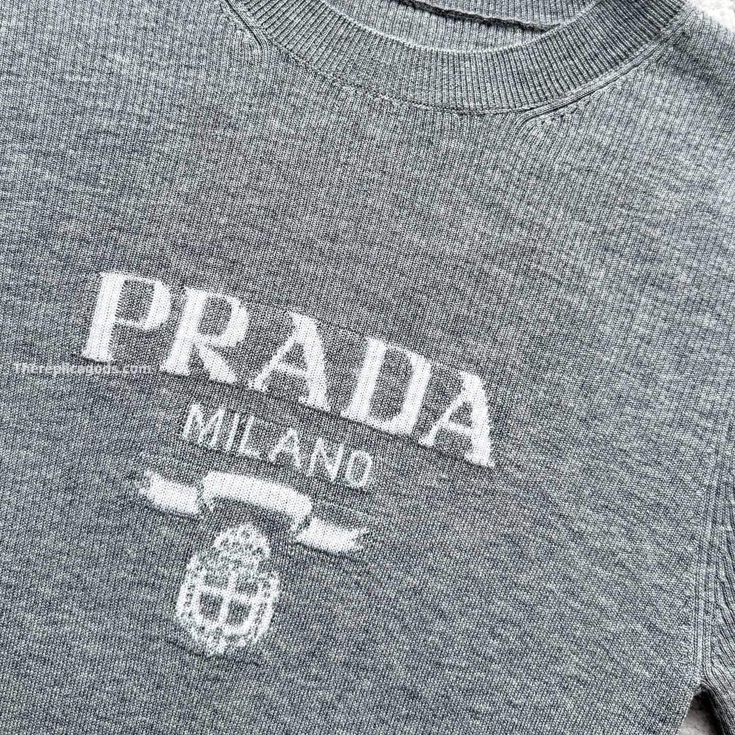 GREY SILK CREW-NECK SWEATER WITH LOGO - TP563
