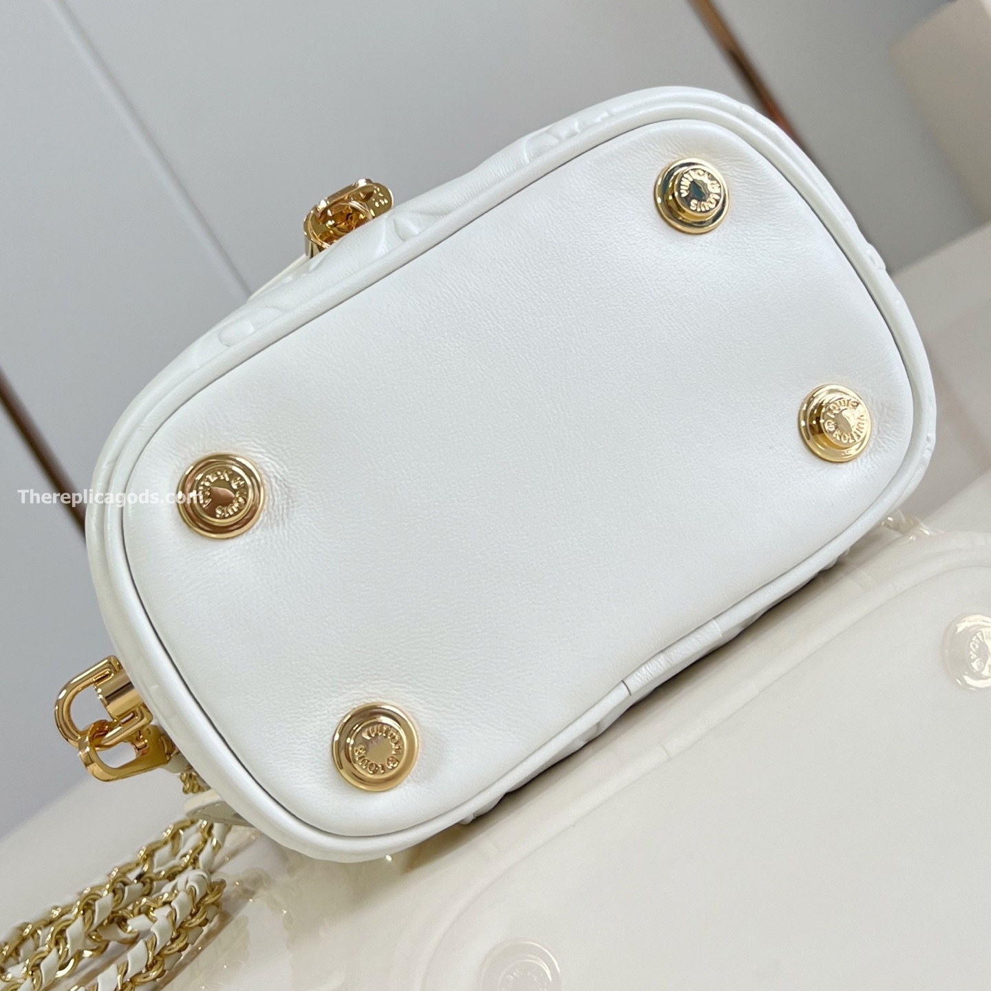 VANITY PM BAG IN WHITE M25219