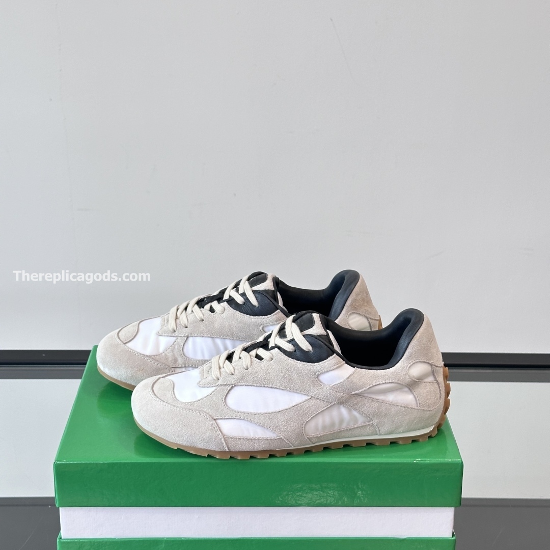 ORBIT FLASH SNEAKERS IN WHITE - BV25