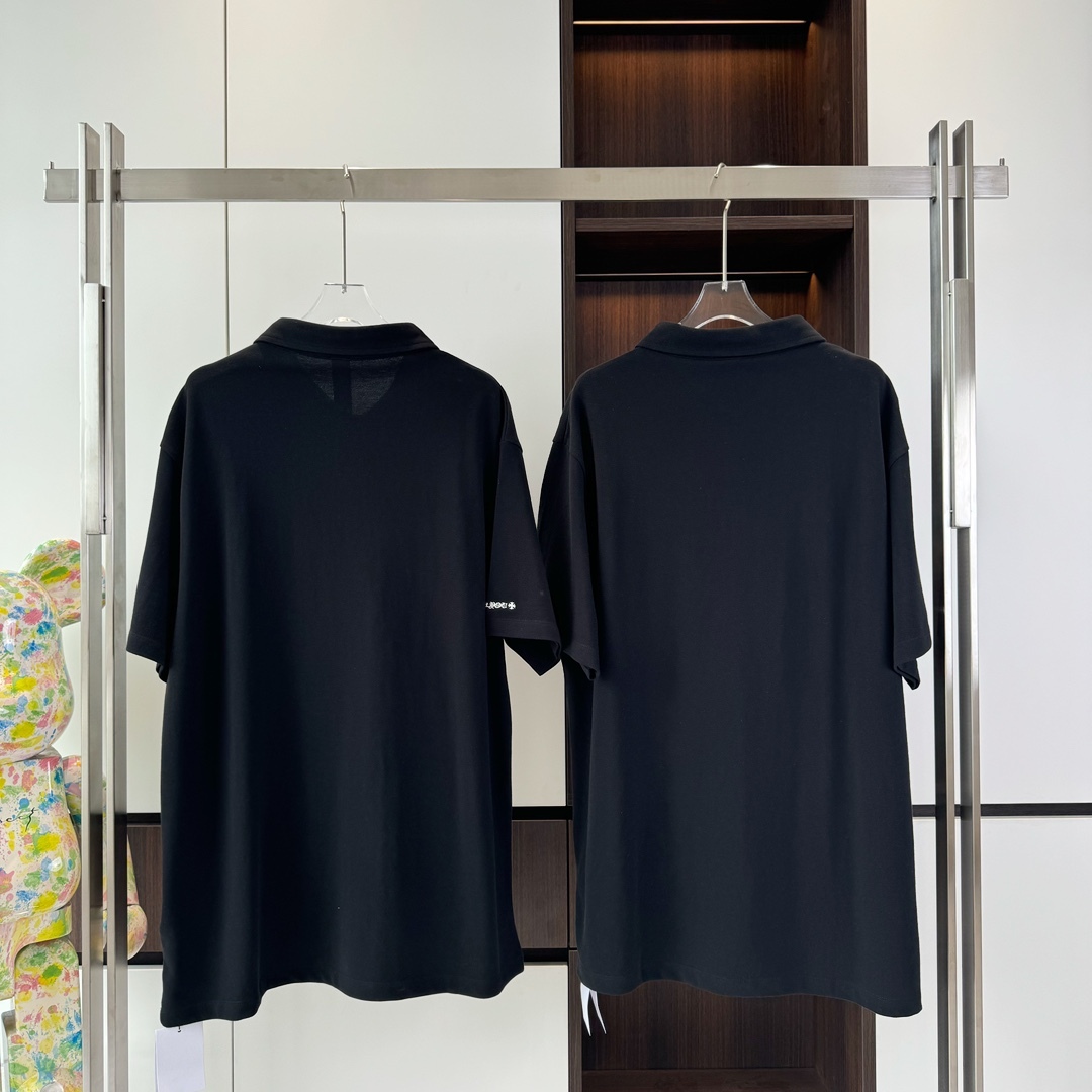WAFFLE EMBROIDERED SCRIPT T-SHIRT IN BLACK - TP653