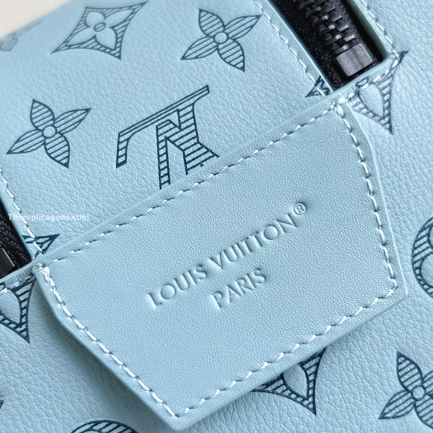 DOPP KIT BLUE MONOGRAM SHADOW M14885