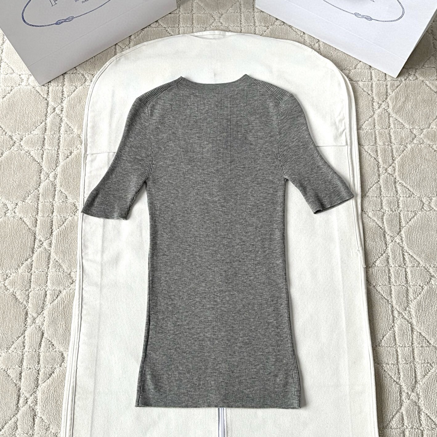 GREY SILK CREW-NECK SWEATER WITH LOGO - TP563