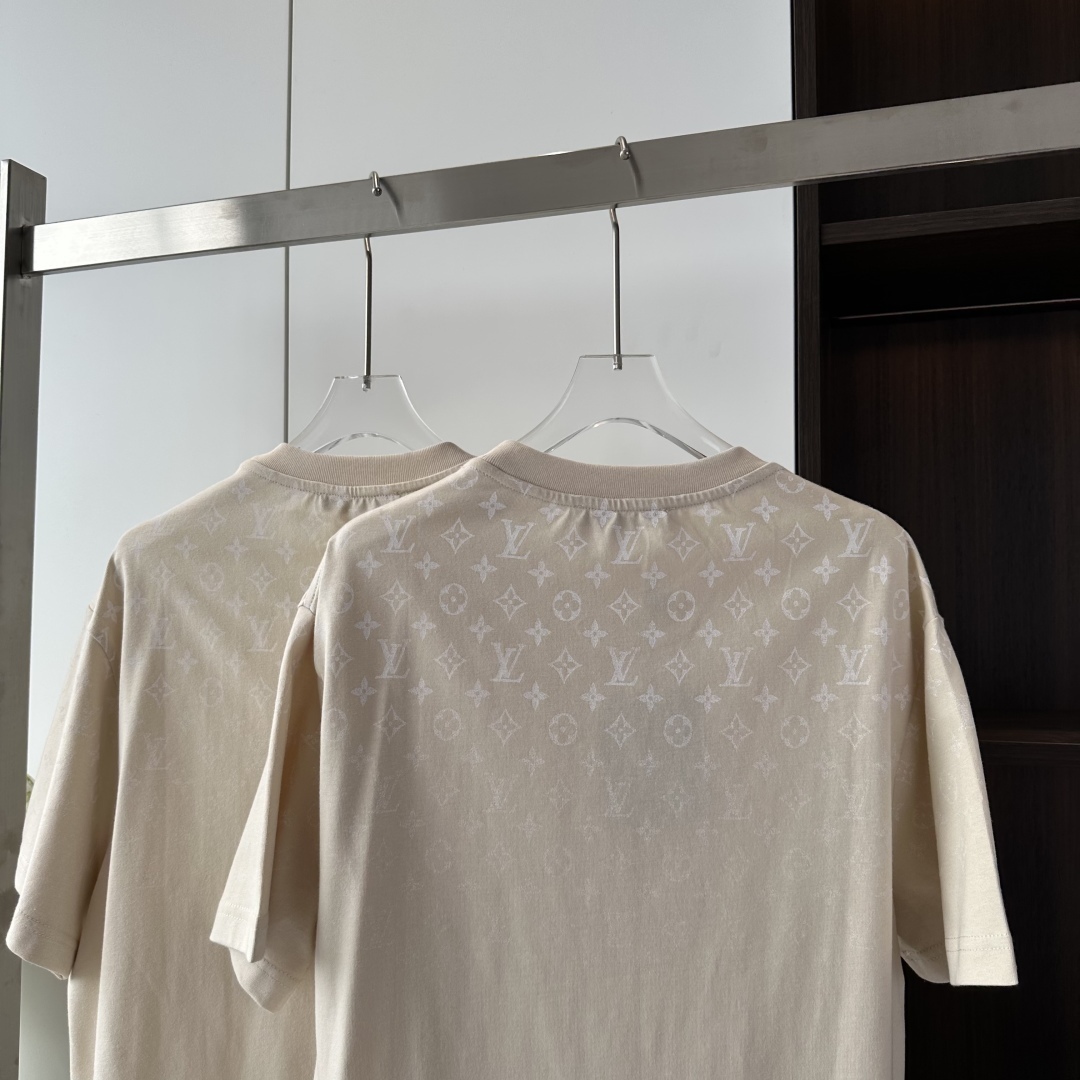 MONOGRAM GRADIENT T-SHIRT IN LIGHT BEIGE - TP586