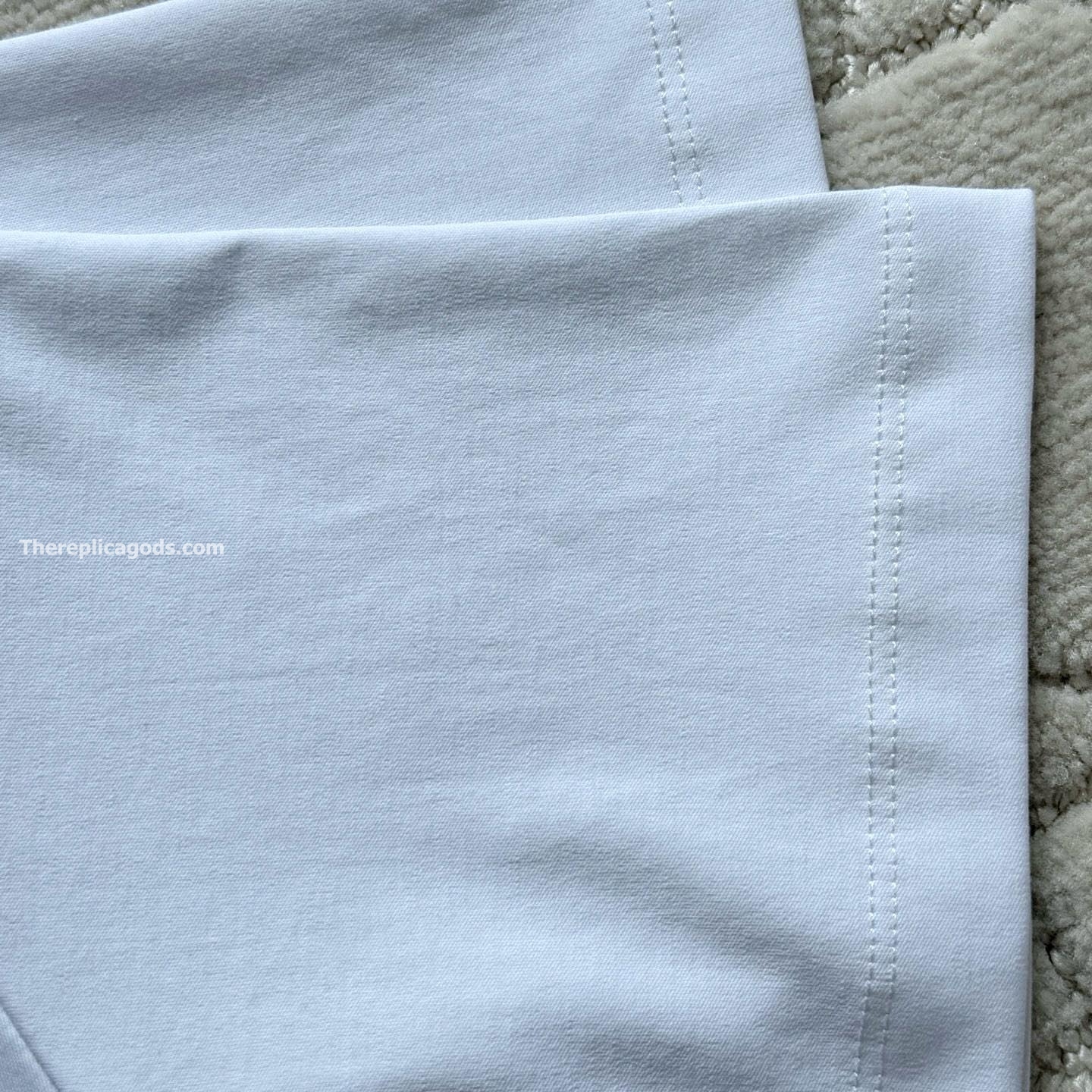GLOW SIGNATURE T-SHIRT IN WHITE - TP560