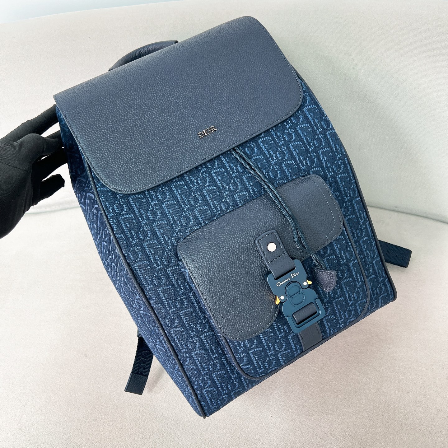 SADDLE BACKPACK WITH FLAP NAVY BLUE GRAINED CALFSKIN