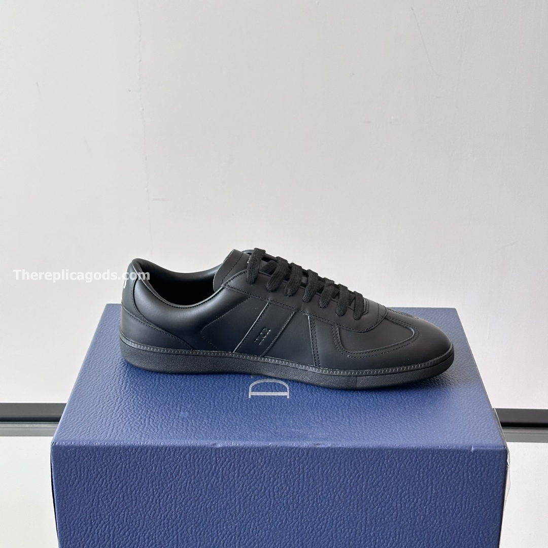 B01 MATCHPOINT SNEAKERS BLACK SMOOTH CALFSKIN - CD409