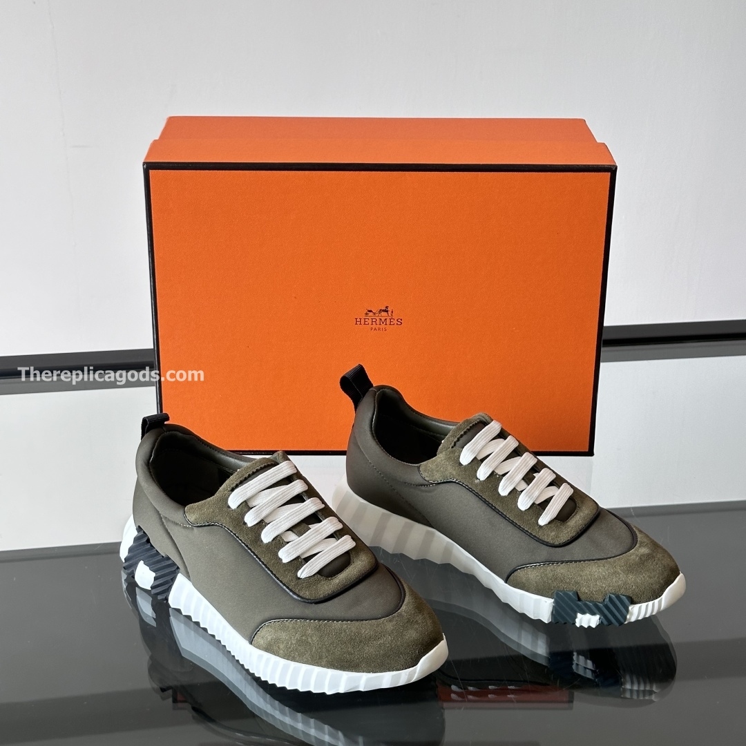 BOUNCING SNEAKERS IN GREEN TOUNDRA - H261