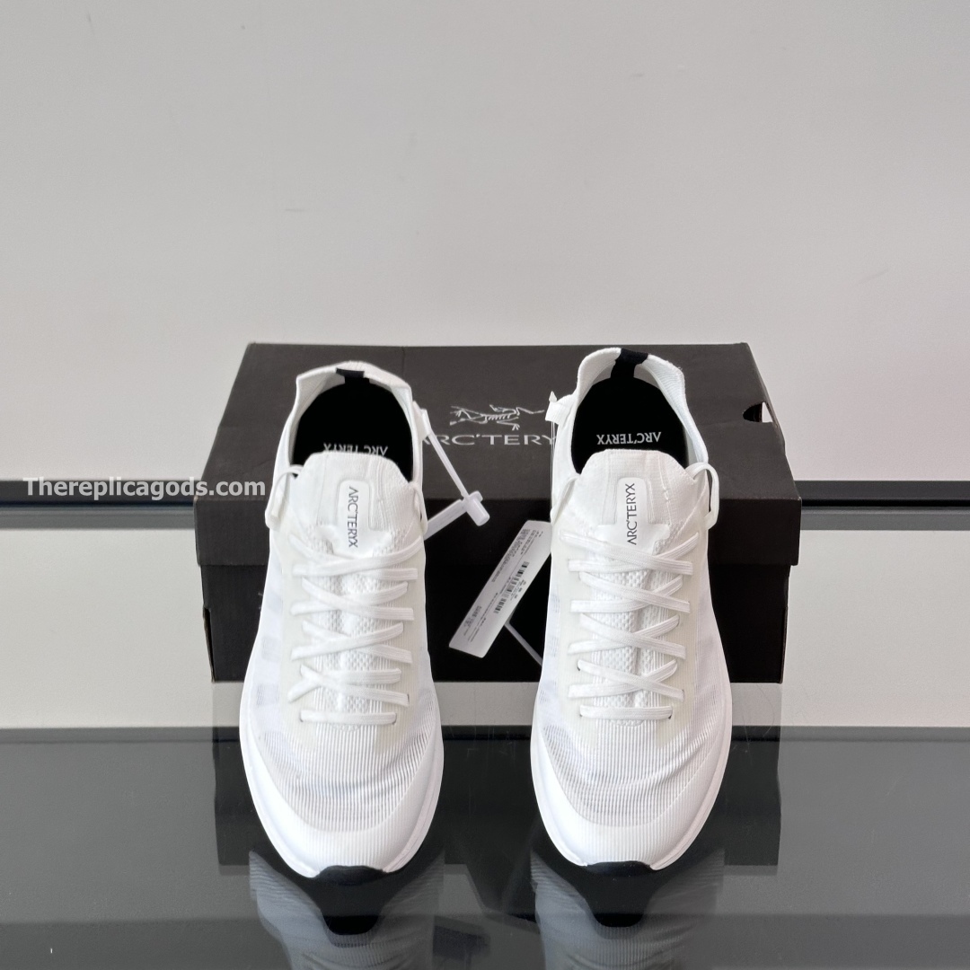 NORVAN SL 3 SNEAKERS IN WHITE