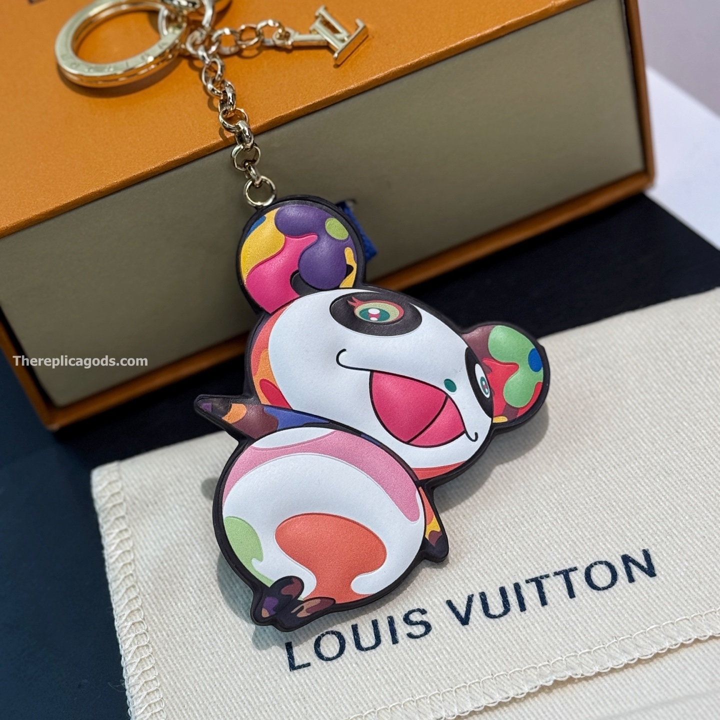 X TM SUPERFLAT PANDA KEY HOLDER M02467