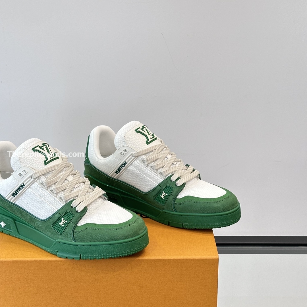 TRAINER SNEAKERS IN WHITE AND GREEN - LV947