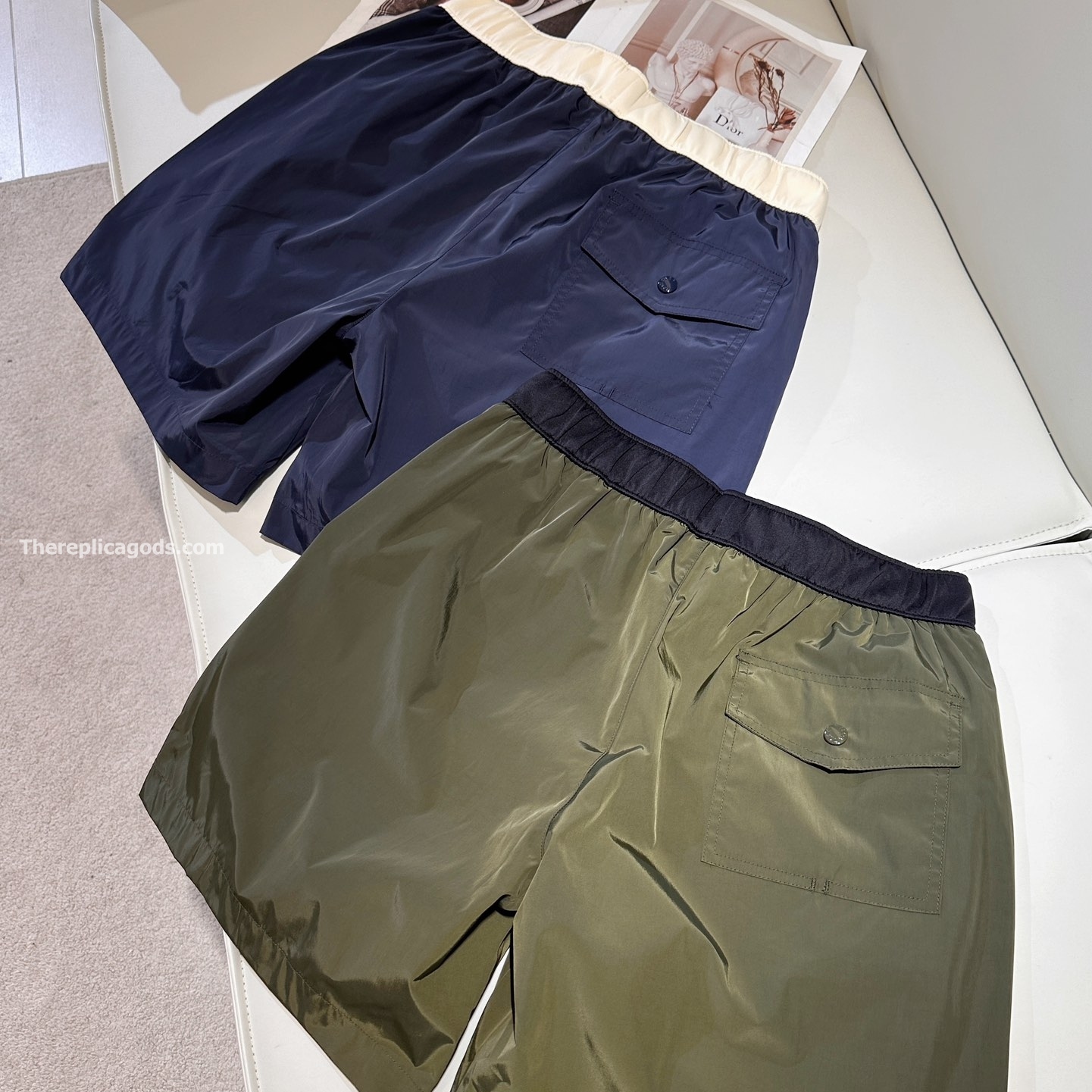 LOGO PATCH SWIM SHORTS IN GREEN - TP629