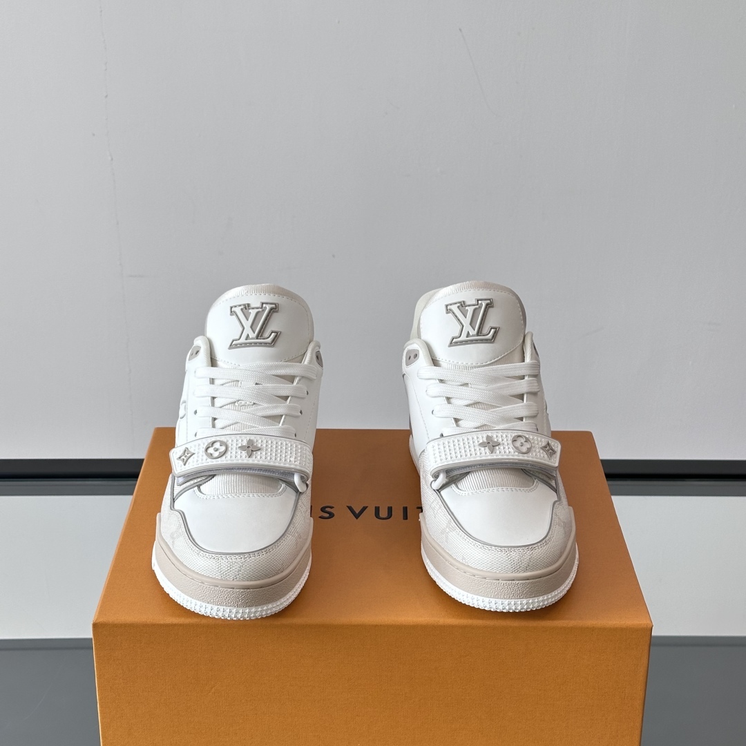 TRAINER SNEAKERS IN BEIGE- LV955