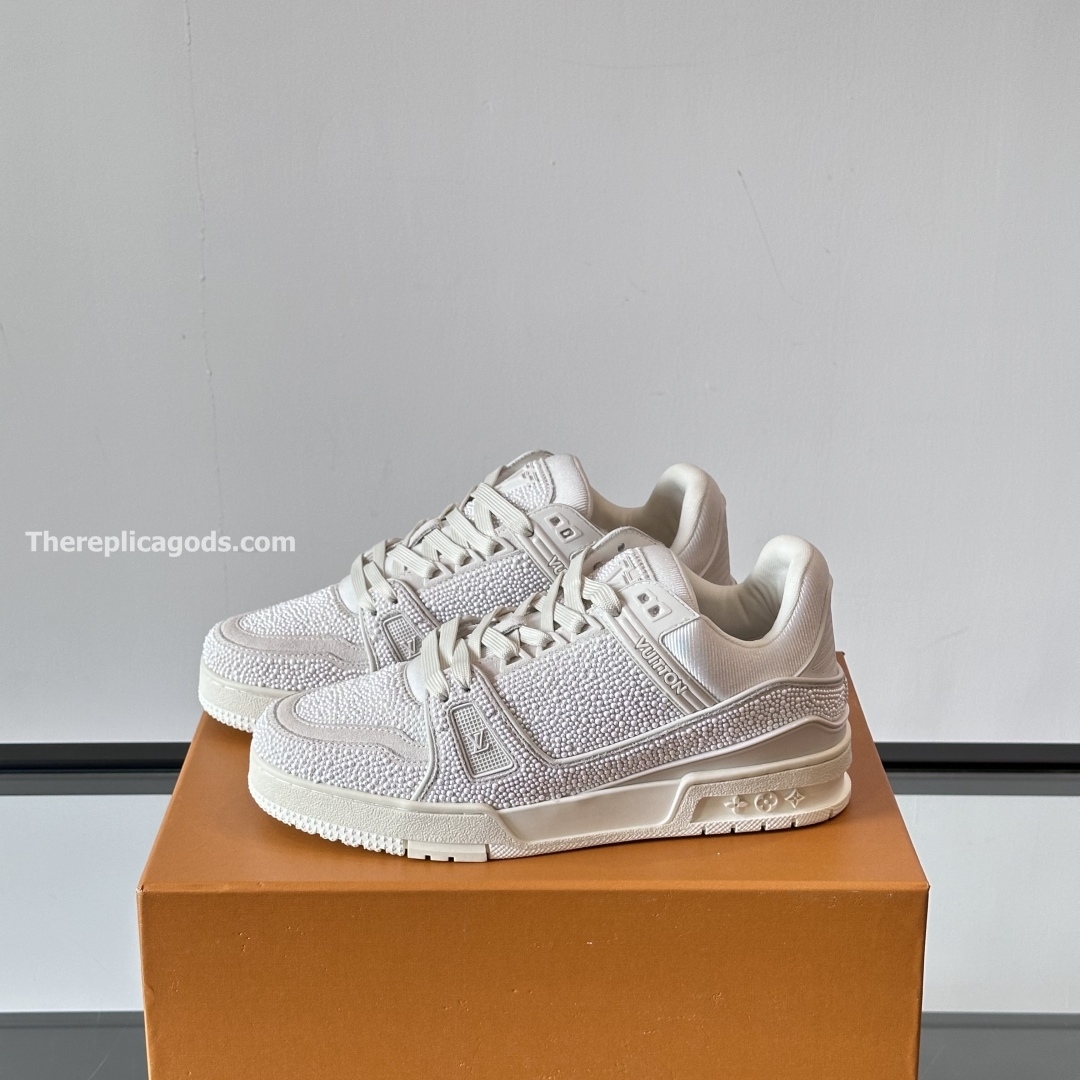 TRAINER SNEAKERS WHITE SWAROVSKI PEARLS - LV941