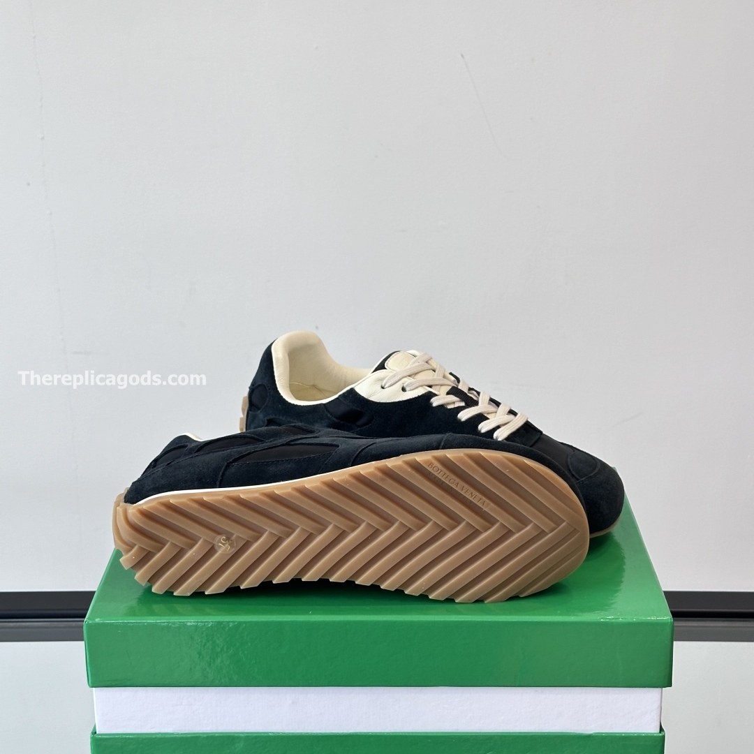ORBIT FLASH SNEAKERS IN BLACK - BV23