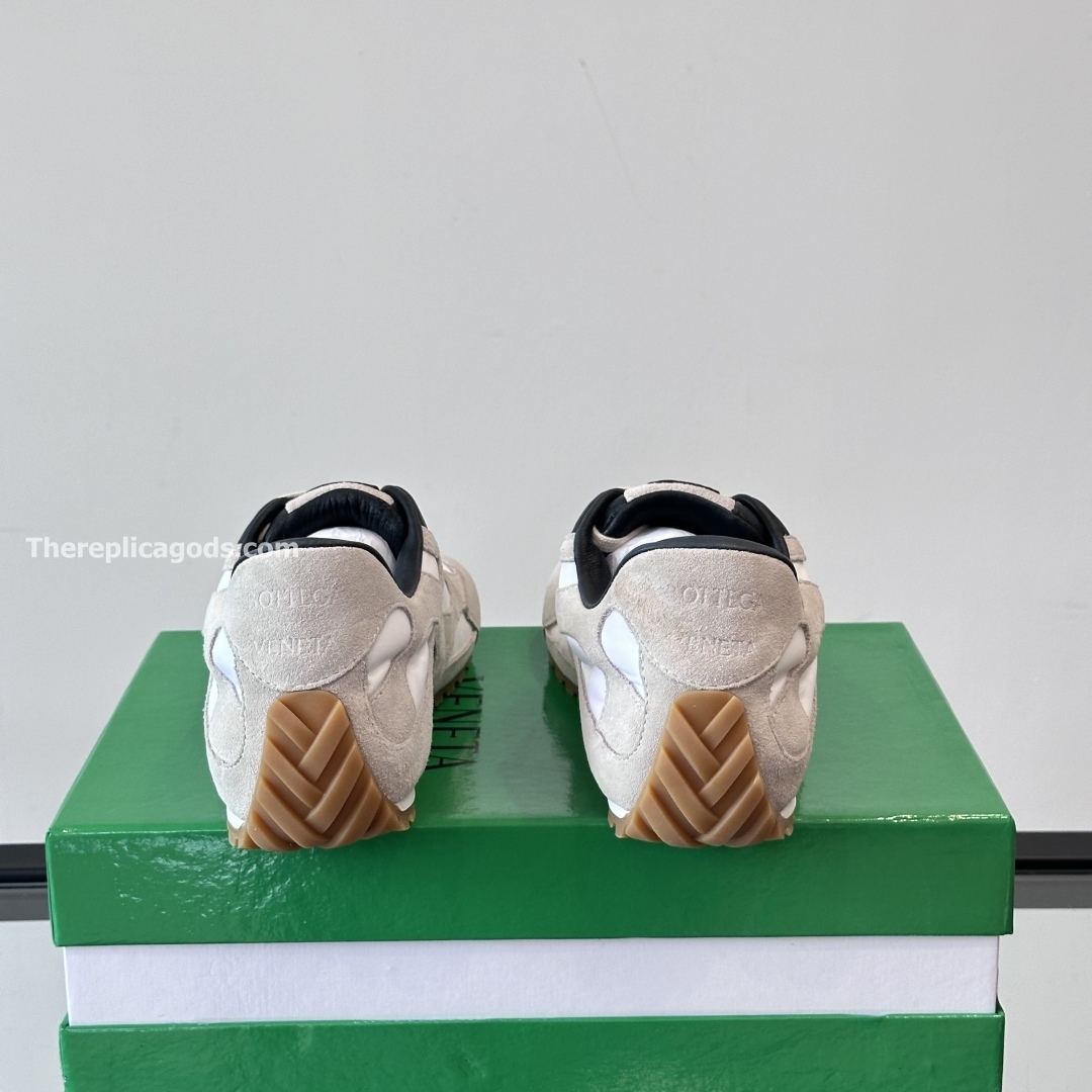 ORBIT FLASH SNEAKERS IN WHITE - BV25