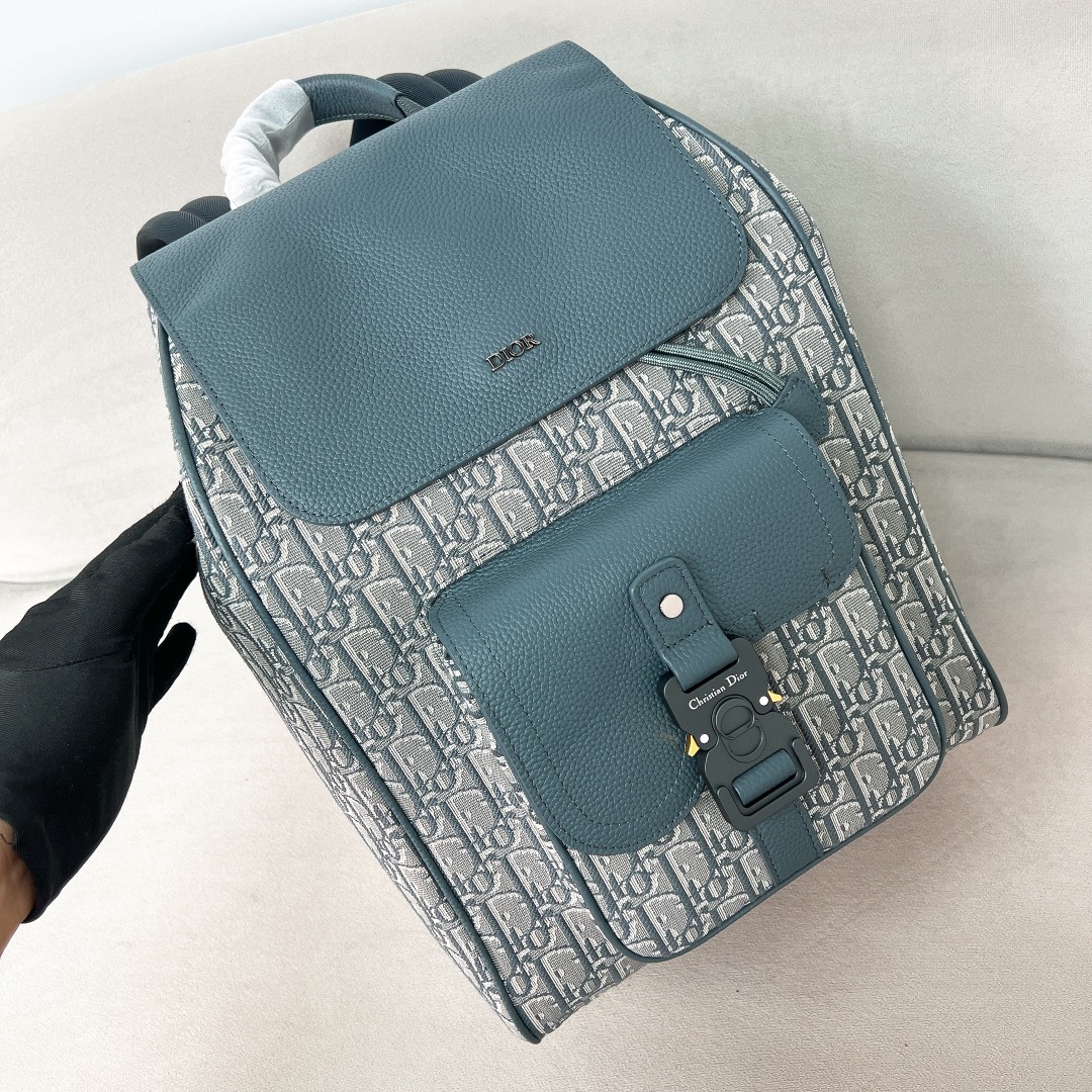 SADDLE BACKPACK WITH FLAP GREY GRAINED CALFSKIN