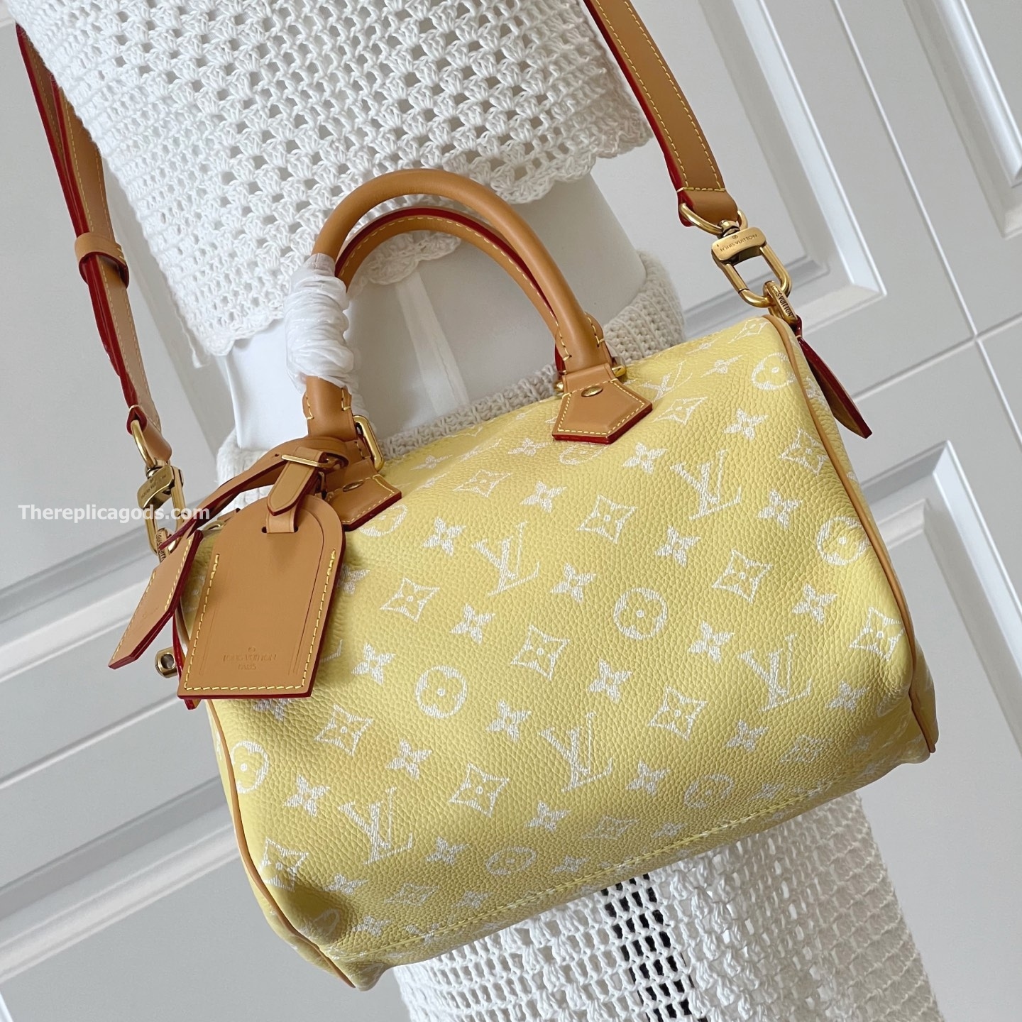 SPEEDY P9 BANDOULIERE 25 BAG IN YELLOW M24426