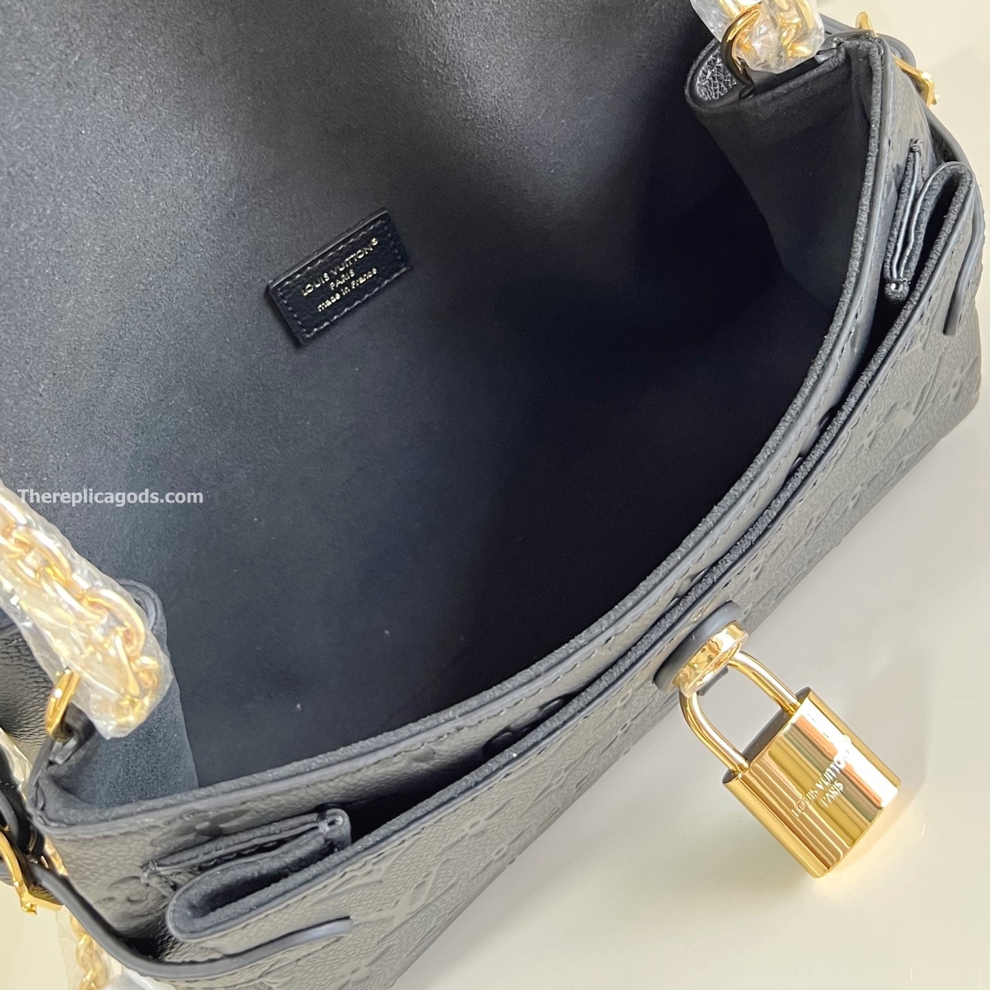 ANYTIME FLAP BAG BLACK COWHIDE LEATHER M14604