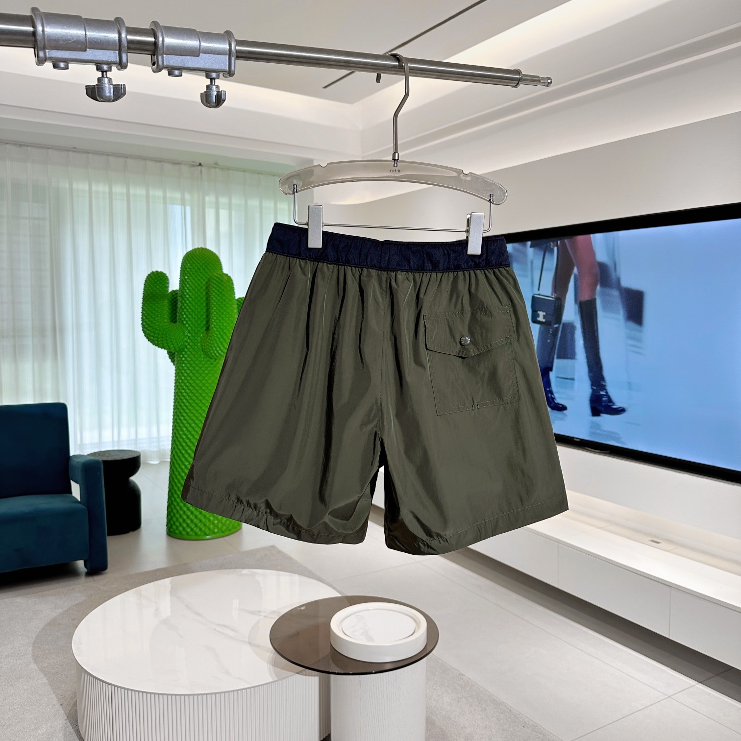 LOGO PATCH SWIM SHORTS IN GREEN - TP629