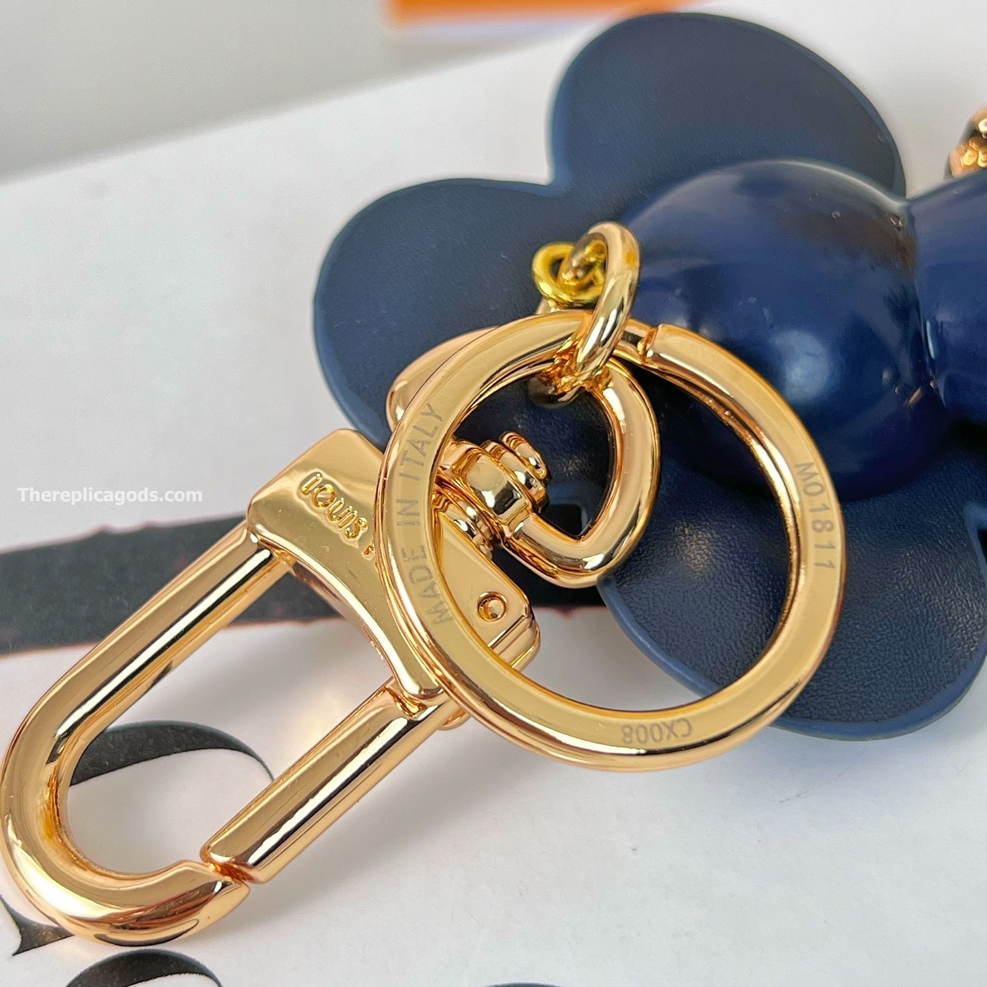 NAUTICAL VIVIENNE BAG CHARM AND KEY HOLDER M01811