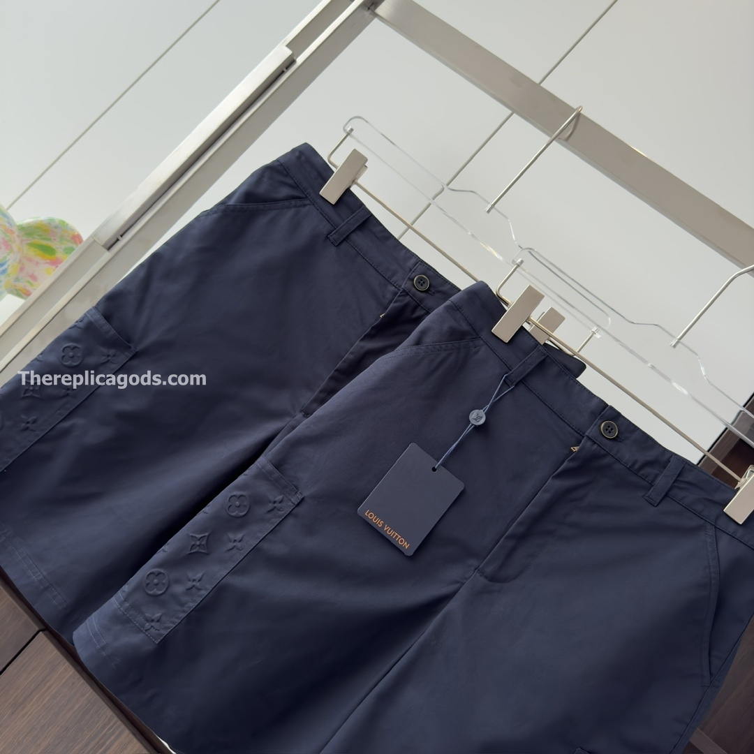 MONOGRAM POCKET CARGO SHORTS IN BLUE - TP647
