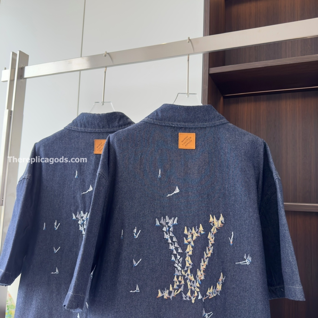 EMBROIDERED CHAMBRAY SHORT-SLEEVED SHIRT - SH355