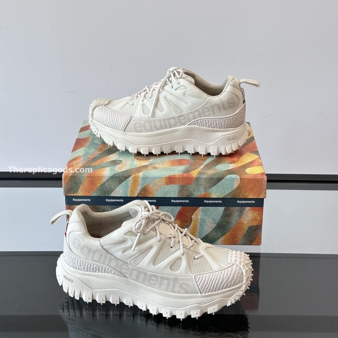 TRAILGRIP AMOEBA TRAINERS IN WHITE - MC34