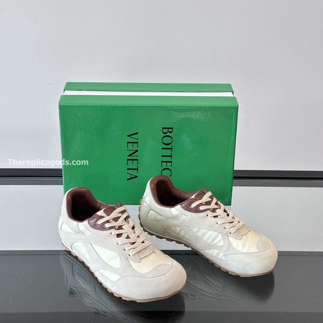 ORBIT FLASH SNEAKERS IN WHITE - BV24