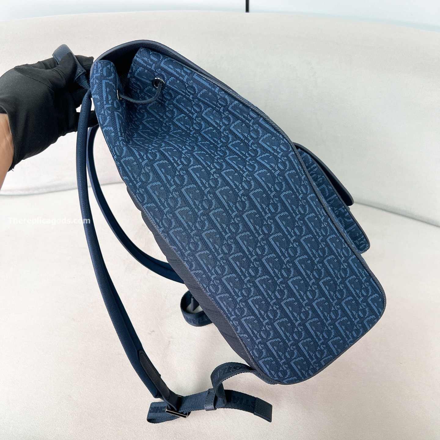 SADDLE BACKPACK WITH FLAP NAVY BLUE GRAINED CALFSKIN