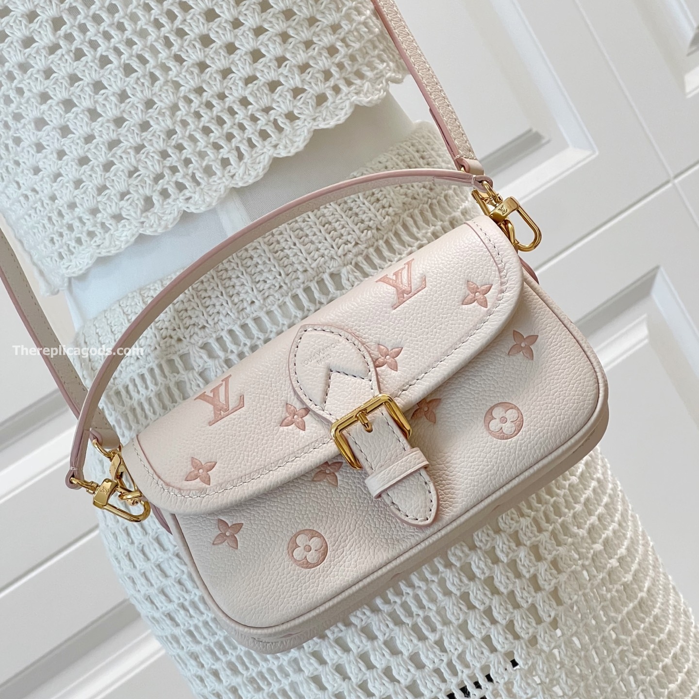 NANO DIANE HANDBAG BICOLOR EDEN EMBOSSED COWHIDE LEATHER M13642
