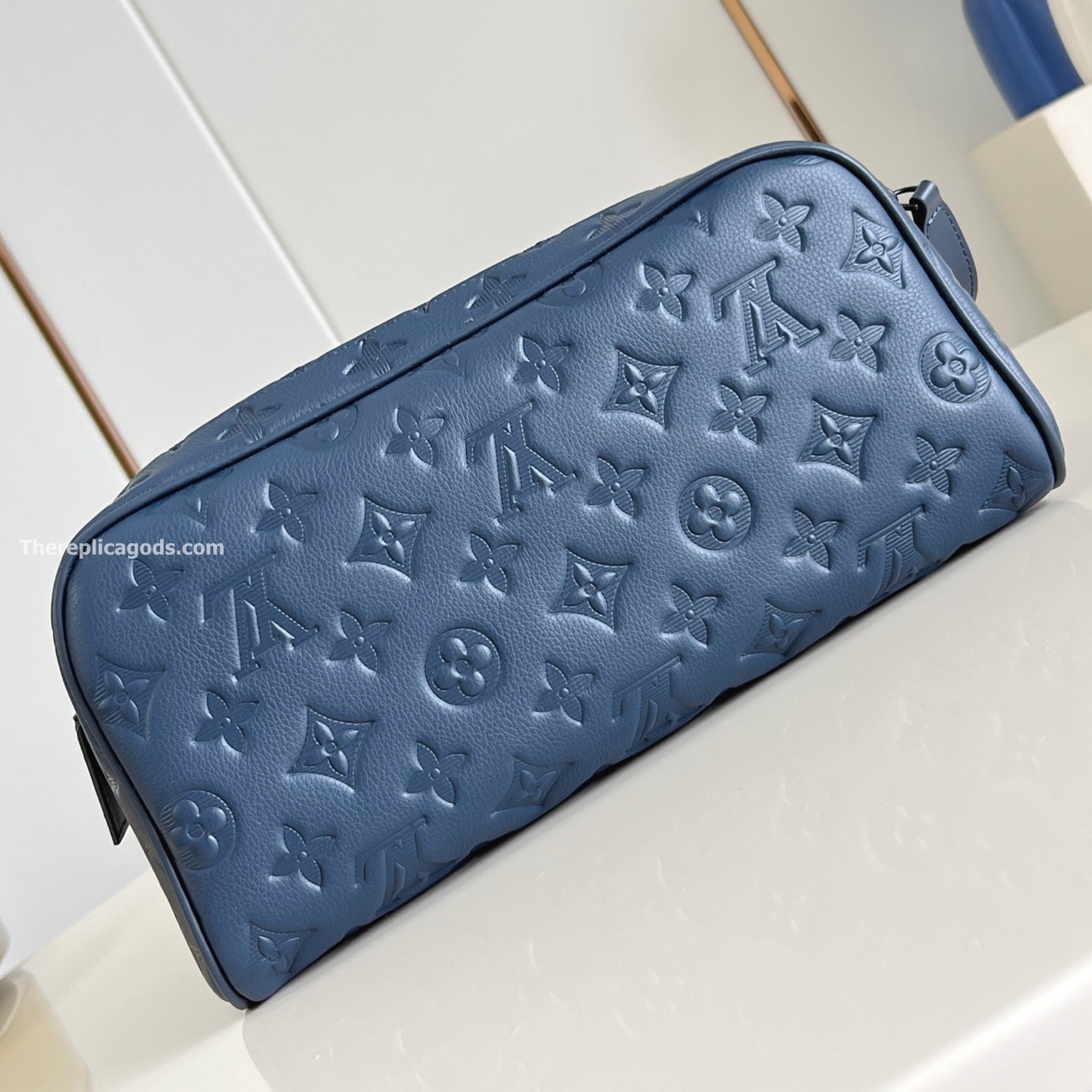 DOPP KIT NAVY BLUE MONOGRAM SHADOW M14843