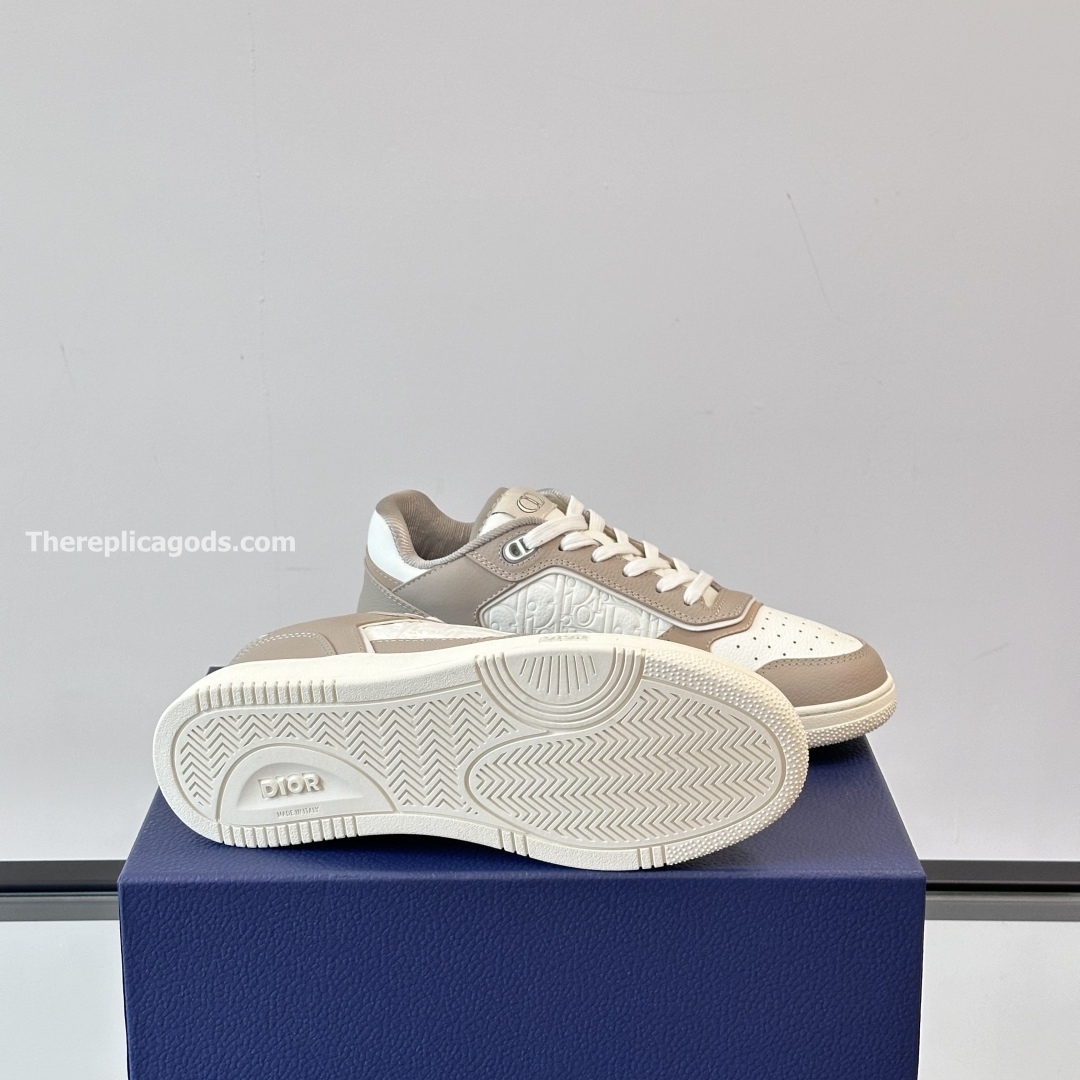 B27 UPTOWN LOW-TOP SNEAKERS BEIGE AND WHITE GRAINED CALFSKIN WITH WHITE GRAVITY LEATHER - CD412