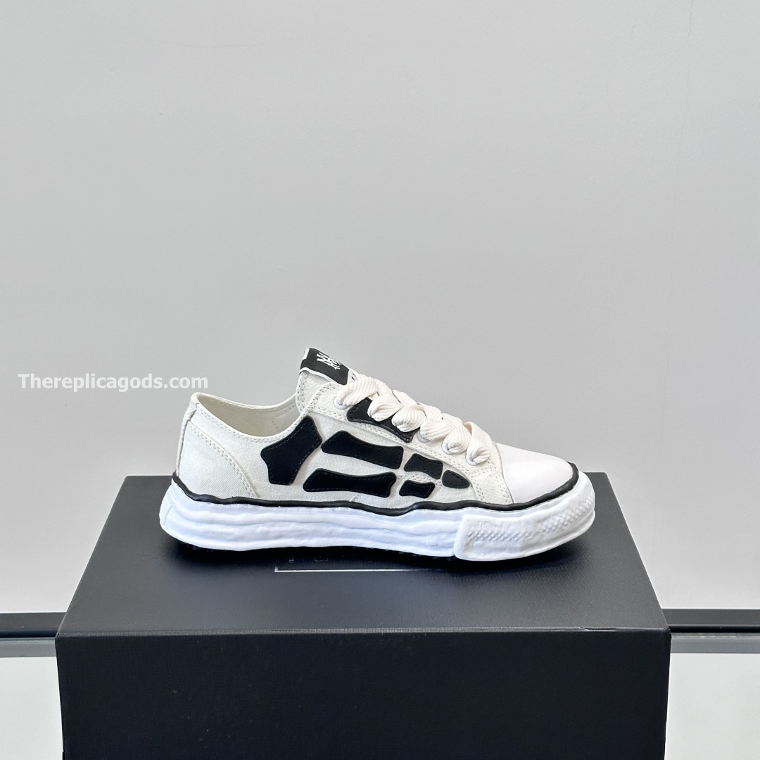 x MMY BONES SNEAKERS IN WHITE - RI84