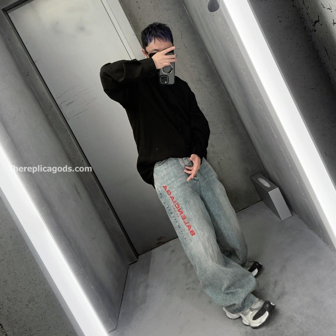 BAGGY PANTS IN STAINED IN LIGHT BLUE - TP598