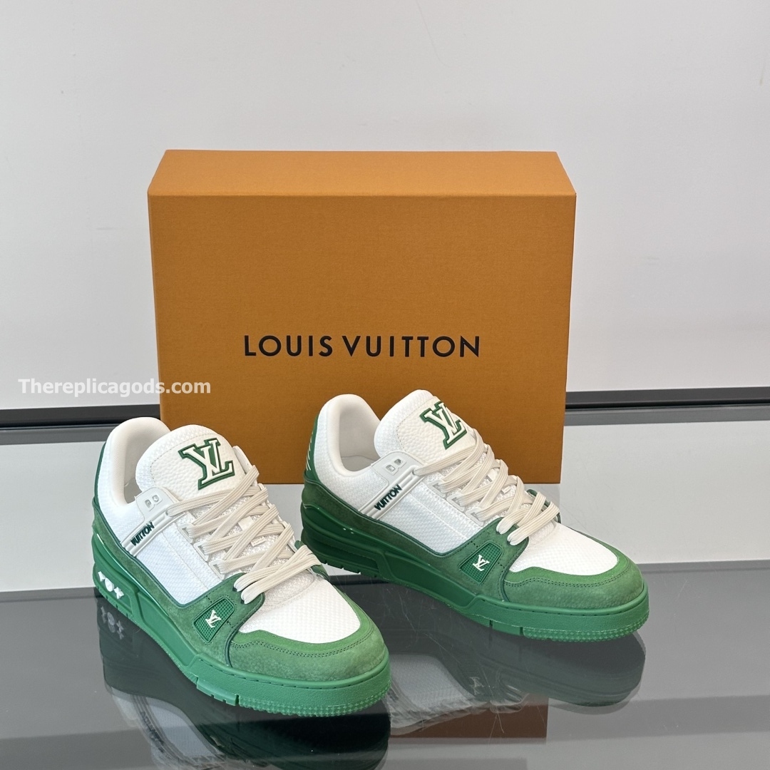 TRAINER SNEAKERS IN WHITE AND GREEN - LV947