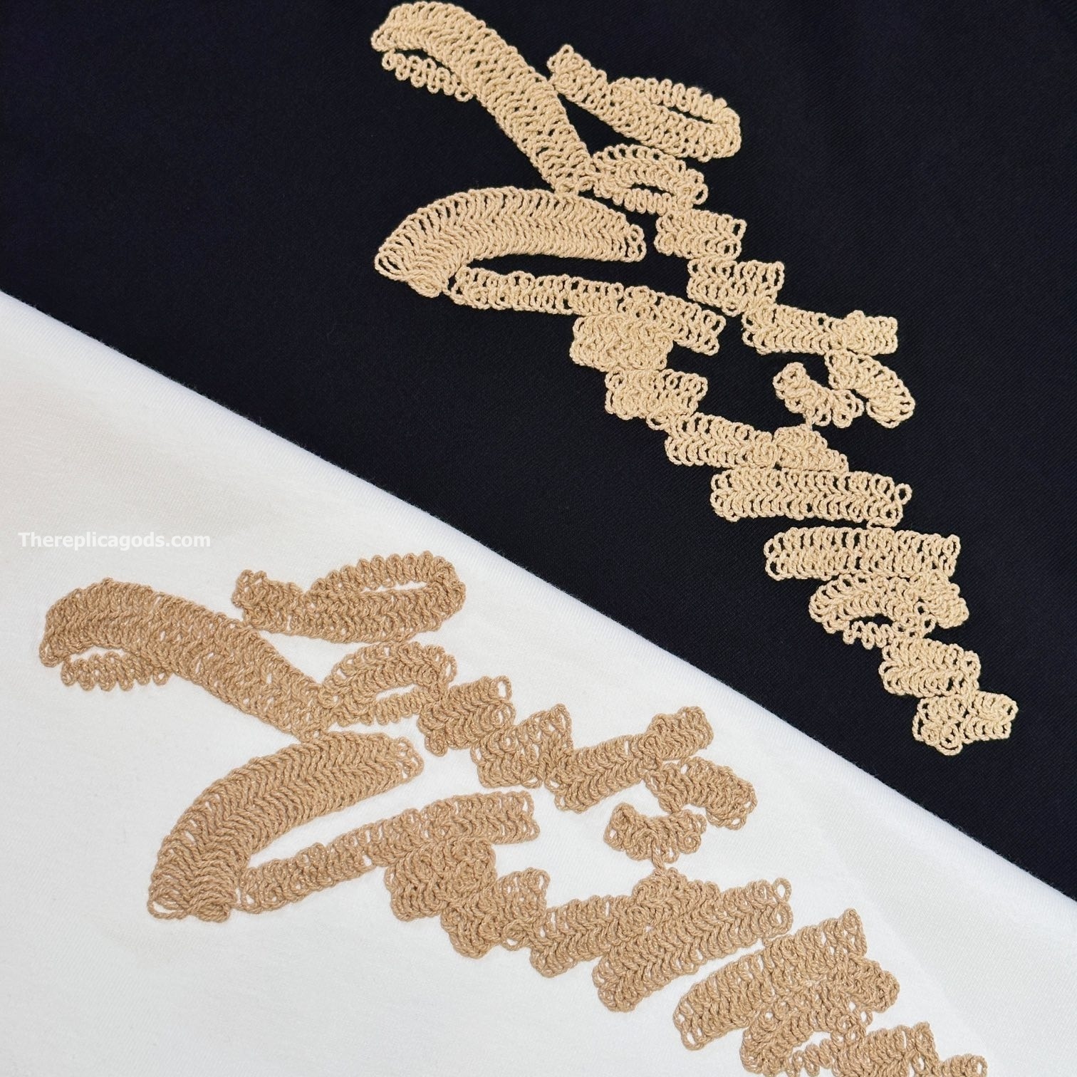 EMBROIDERED SIGNATURE T-SHIRT IN WHITE - TP663