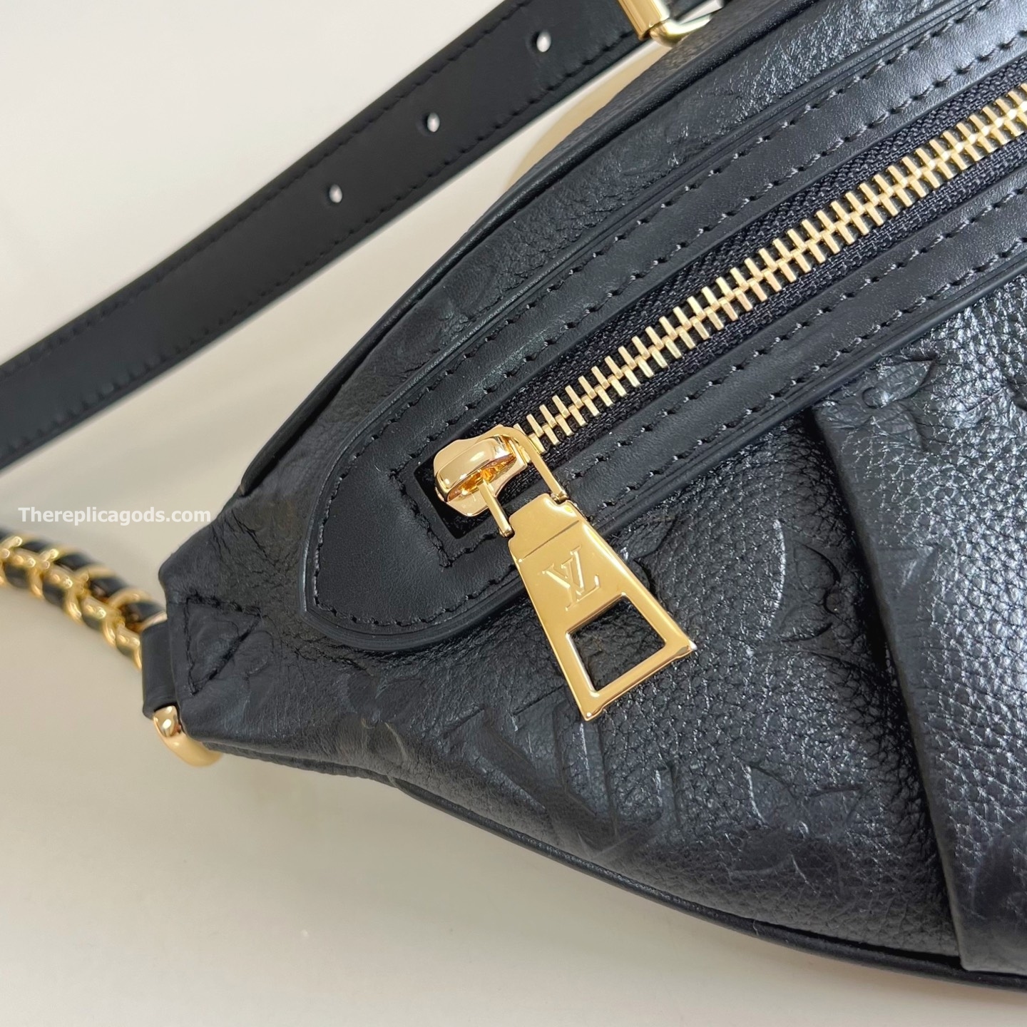 HIGH RISE PM BUMBAG BLACK COWHIDE LEATHER M14353