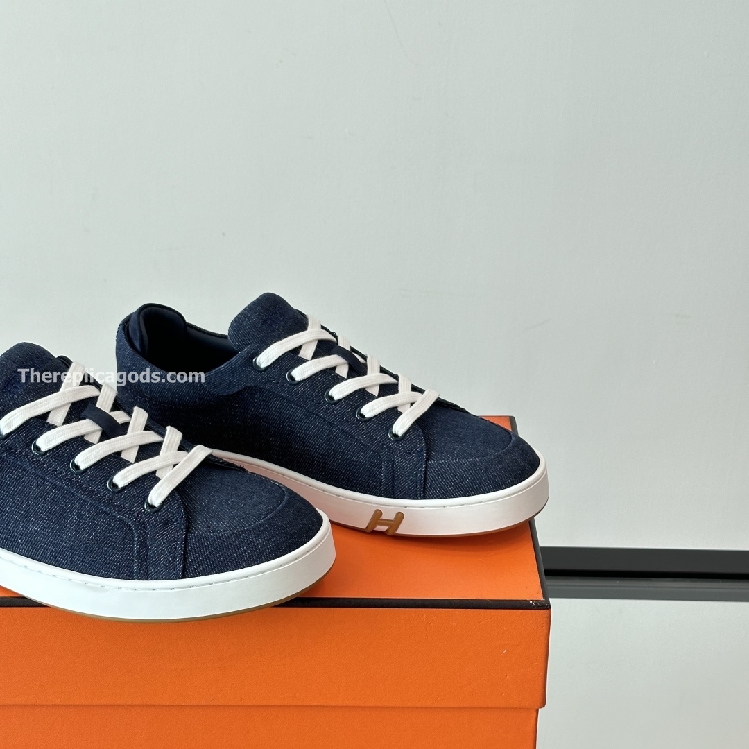 KID SNEAKERS IN BLUE - H273
