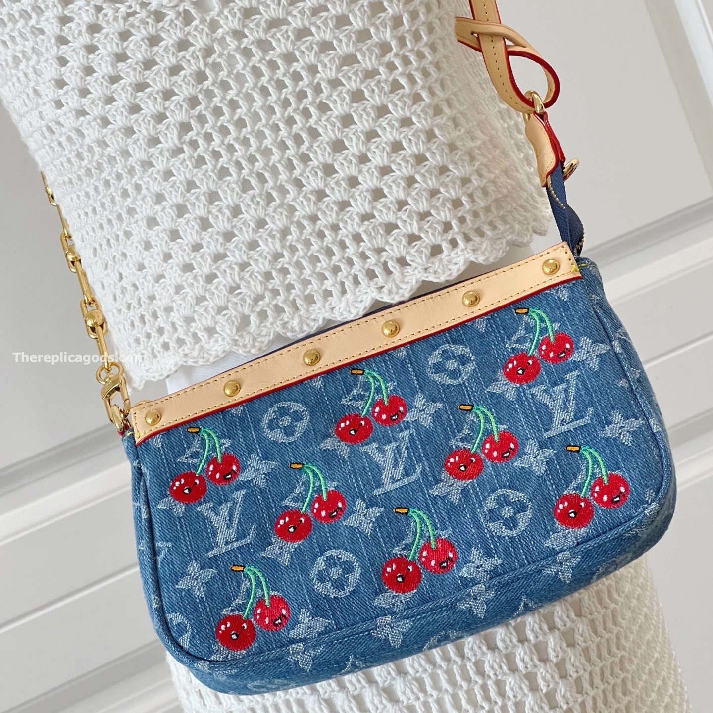 X TM POCHETTE ACCESSOIRES MONOGRAM CHERRY DENIM M13994