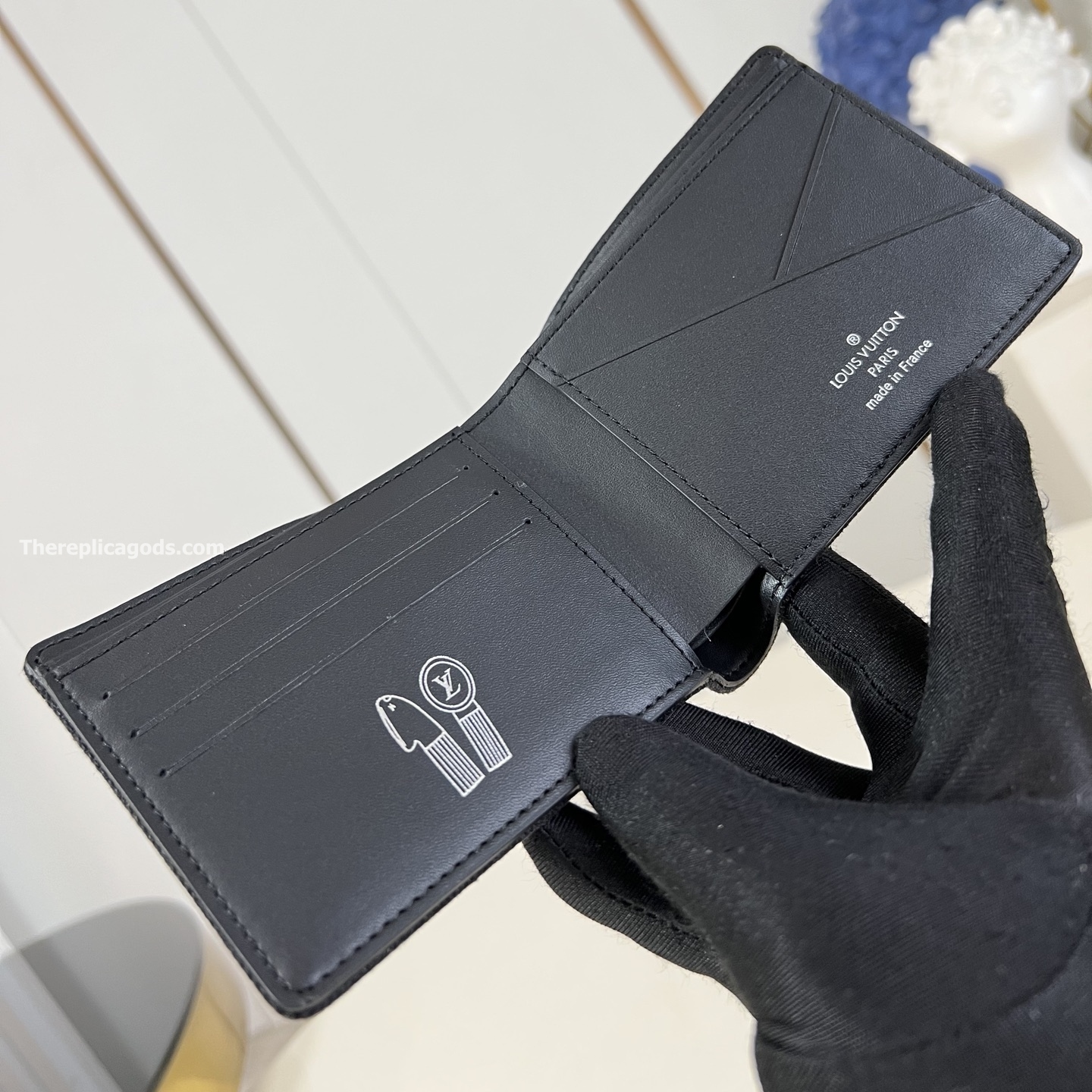 MULTIPLE WALLET GRADIENT BLUE LV BLASON DENIM M13964