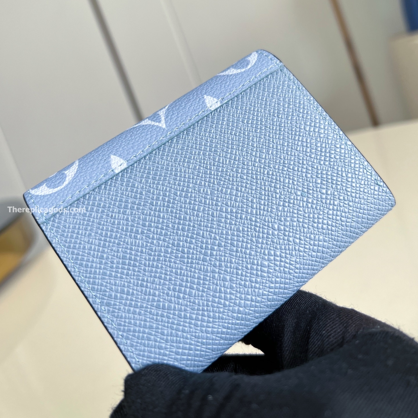 ENVELOPE BUSINESS CARD HOLDER BLUE TAIGARAMA LEATHER M14118