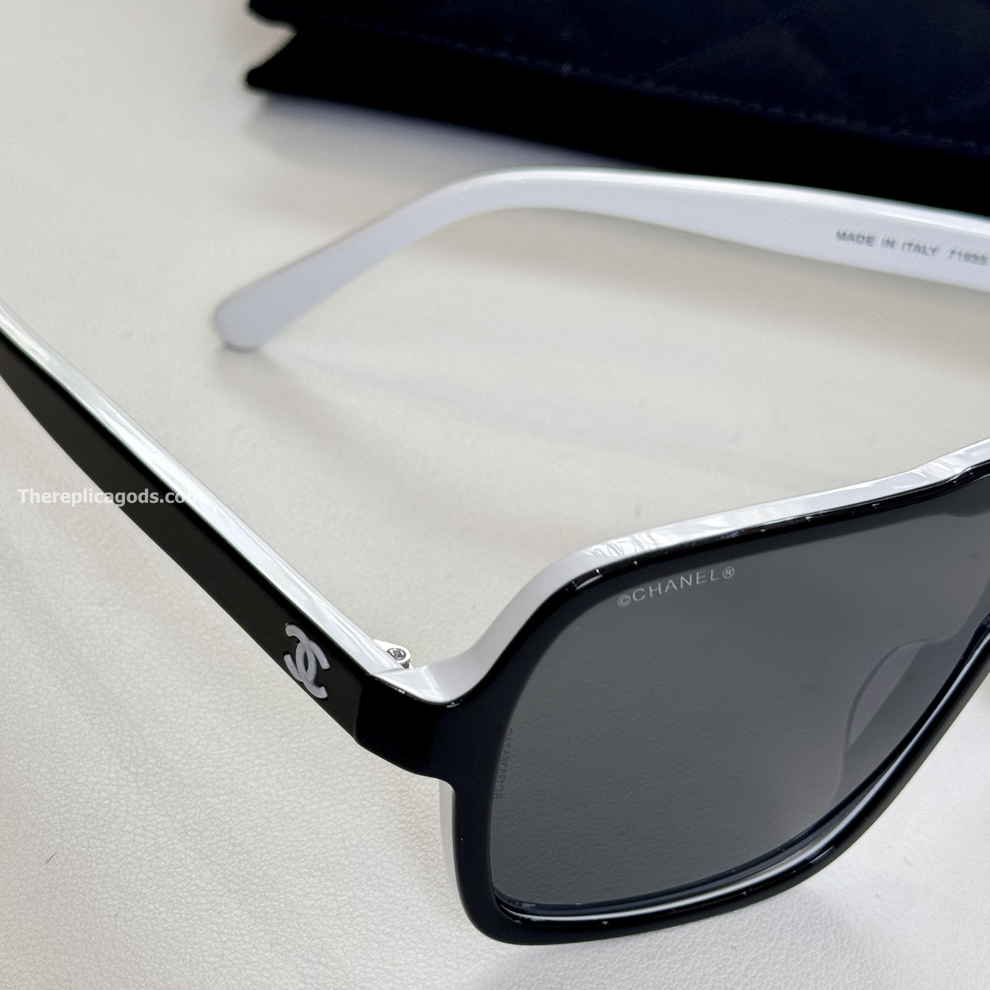 SHIELD SUNGLASSES IN GREY CH9158 - SG195