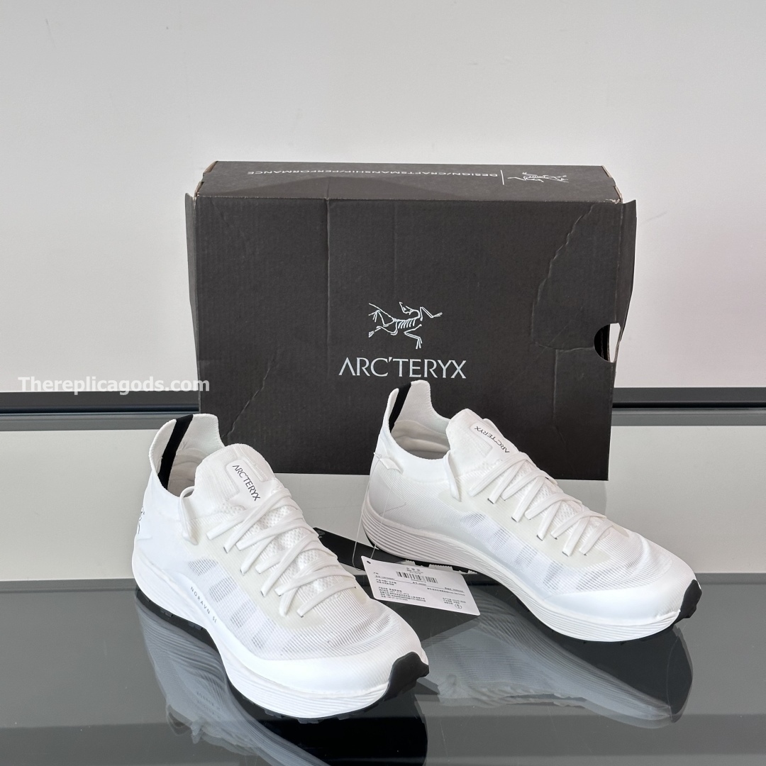 NORVAN SL 3 SNEAKERS IN WHITE