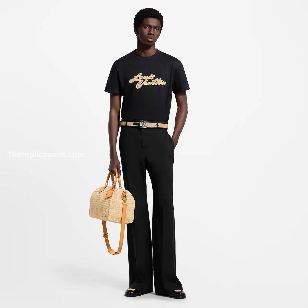 EMBROIDERED SIGNATURE T-SHIRT IN BLACK - TP662