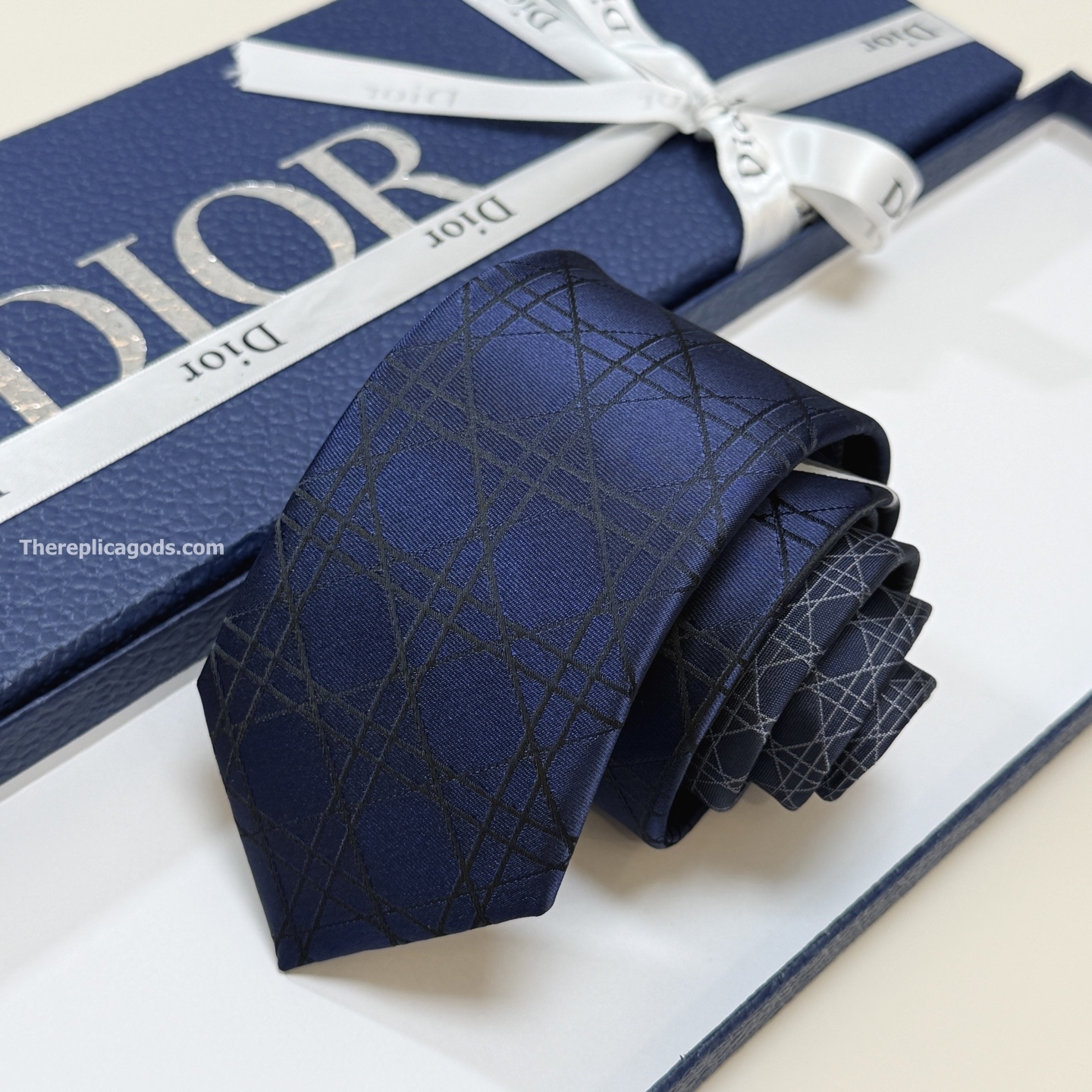 STRIPED OBLIQUE TIE NAVY BLUE, GRAY AND WHITE SILK