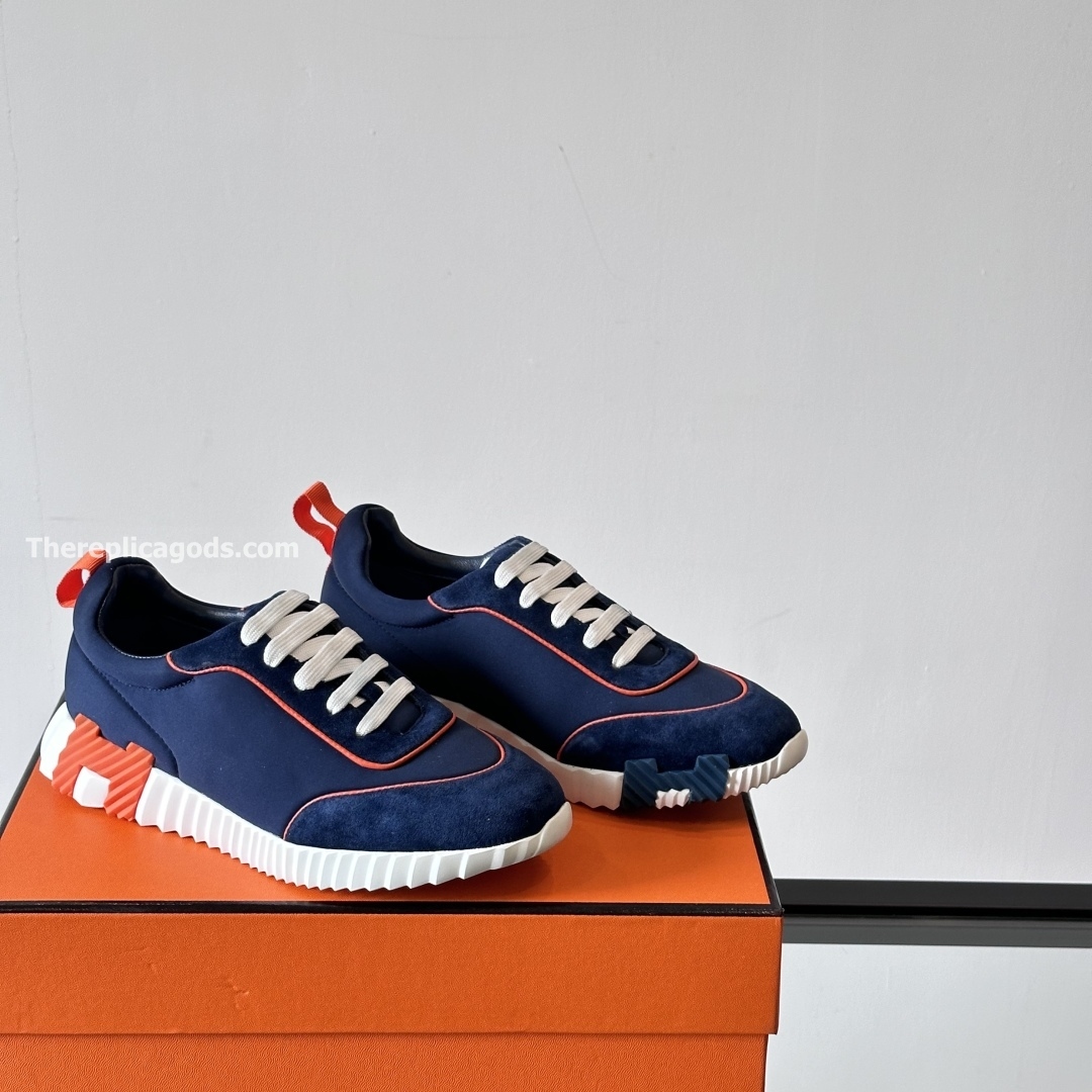 BOUNCING SNEAKERS IN BLUE - H262