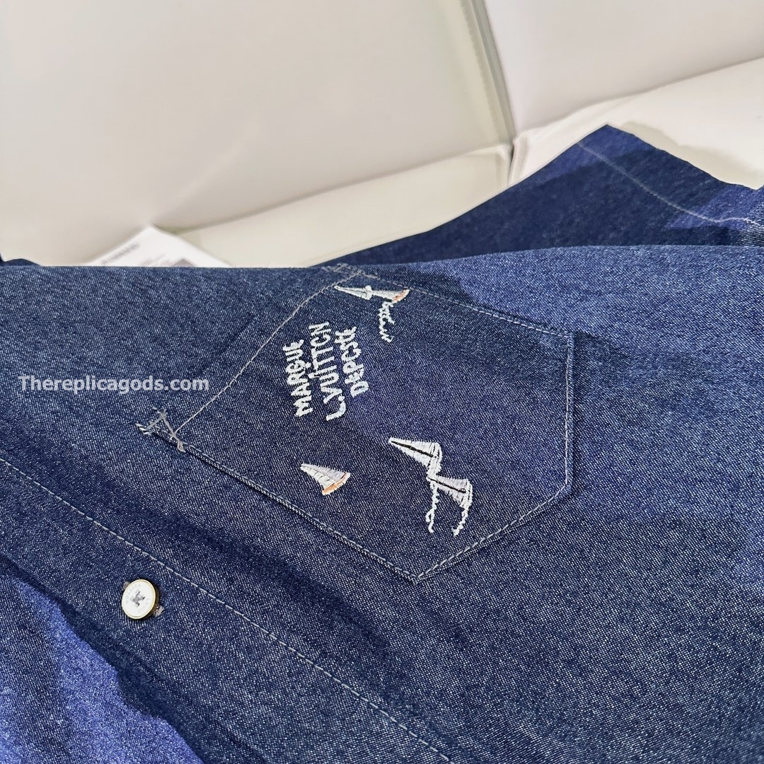 EMBROIDERED CHAMBRAY SHORT-SLEEVED SHIRT IN BLUE - SH359