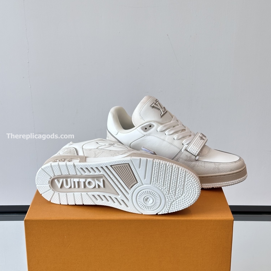 TRAINER SNEAKERS IN BEIGE- LV955
