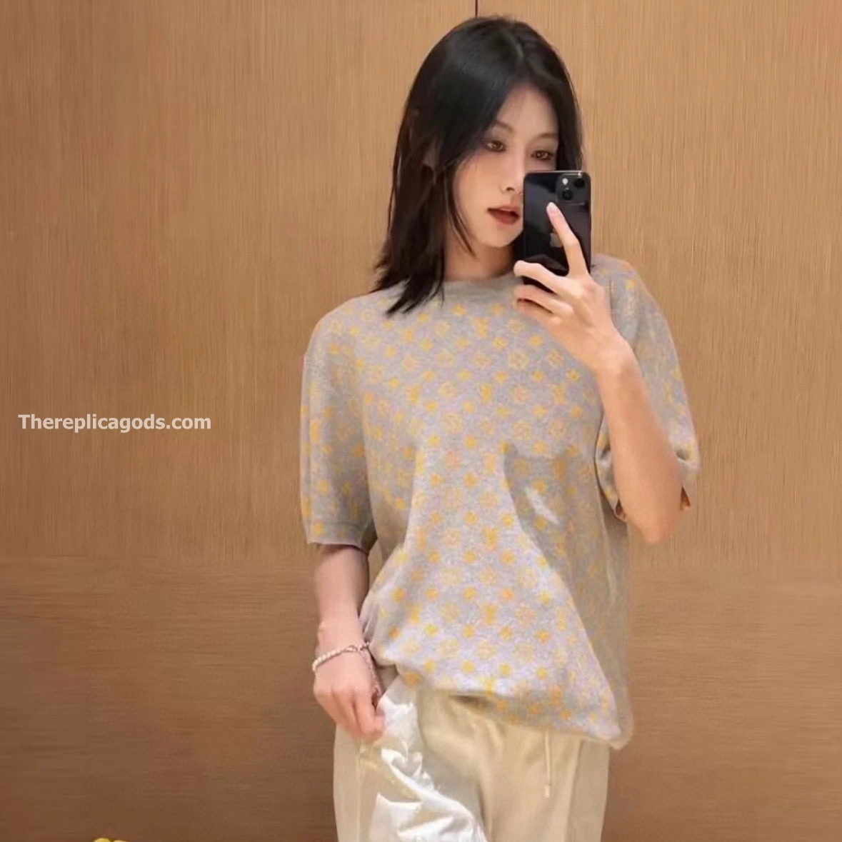 MONOGRAM SHORT-SLEEVED CREWNECK MONOGRAM JACQUARD - TP664
